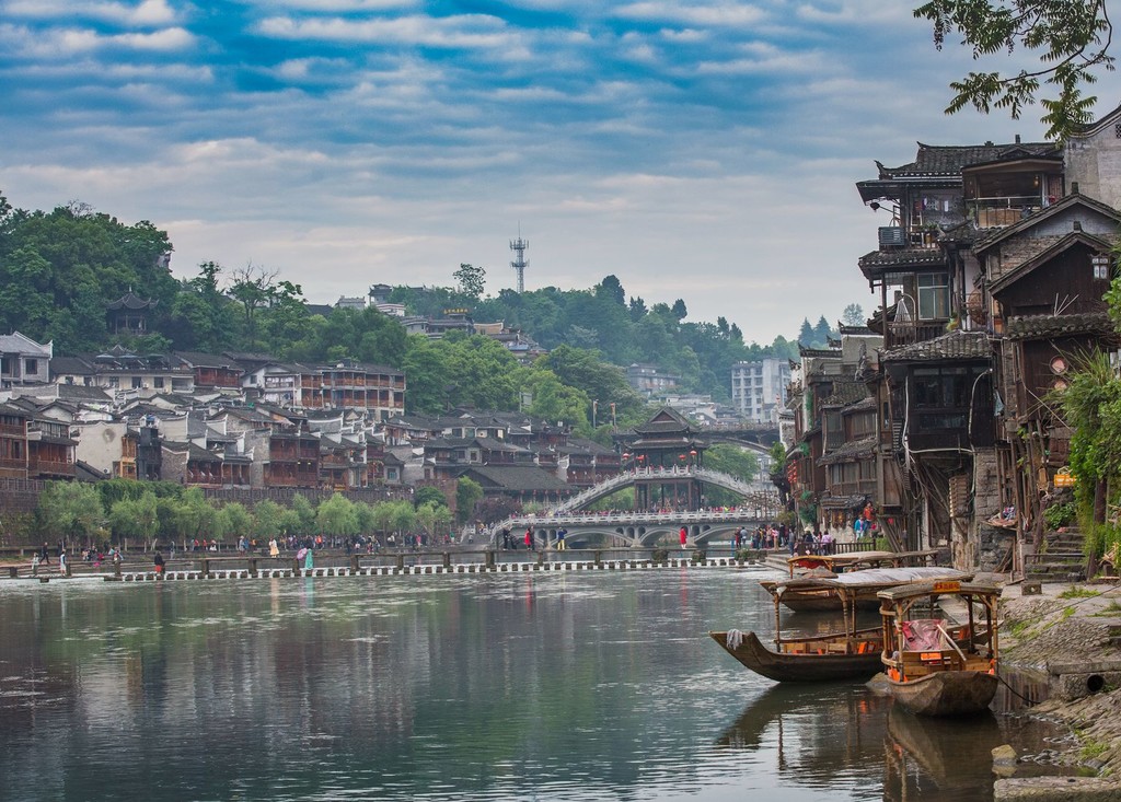 凤凰古城景区,凤凰古城要门票吗