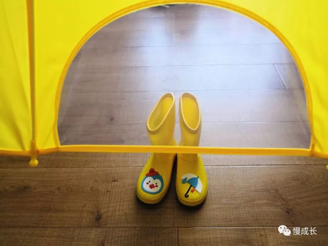 宝宝可爱雨伞雨衣,幼儿园雨衣雨鞋雨伞三件套