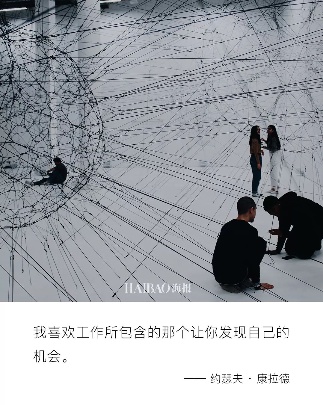 拎箱包的女人,女士买奢侈品包包还是买名表