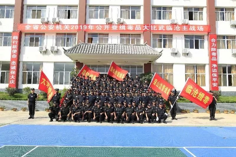 毒品对缉毒犬有没有影响,缉毒犬是不是让它有毒瘾