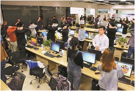 特大骗局揭秘完整版,大型骗局揭秘