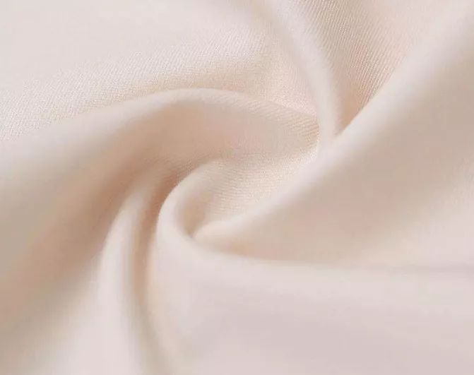 蚕丝牛仔裤夏日必备,适合冬天穿的蚕丝裤修身