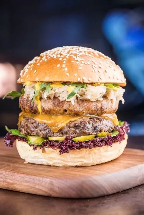 浦东新地标480米,上海浦东逛吃一条街