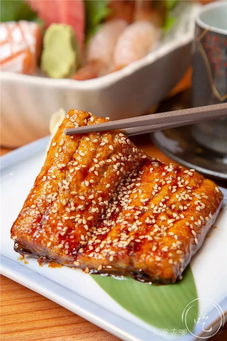 浦东新地标480米,上海浦东逛吃一条街