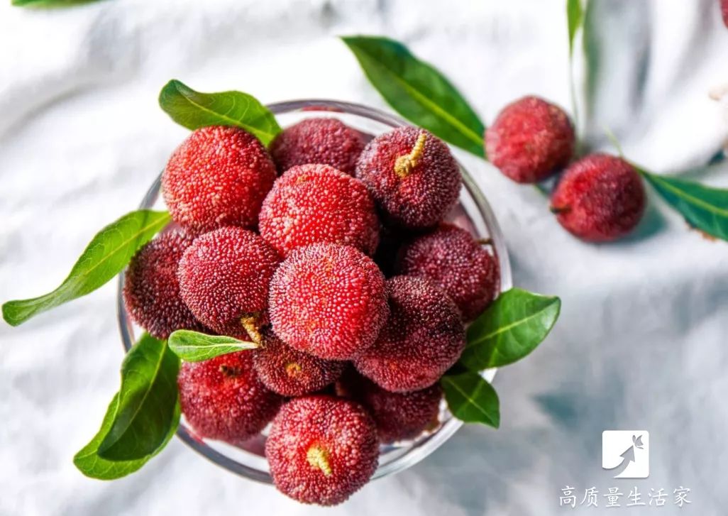 洗杨梅怎么洗虫子会跑出来,洗杨梅怎么有一层油