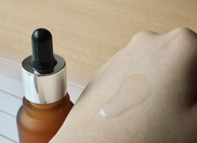 至本修护肌底液和薇诺娜特护霜,至本和薇诺娜水乳