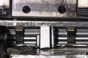 锁怎么一提就锁上呢,锁怎么弄才能从里面反锁不了