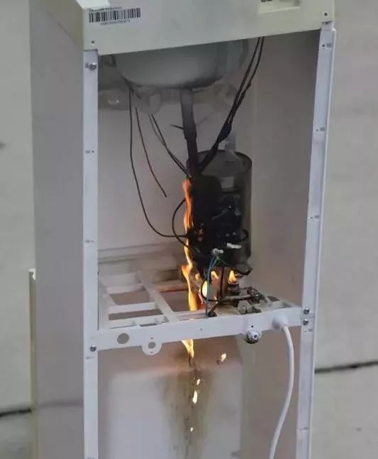 消防知识露天燃烧的危害,消防饮水机灭火