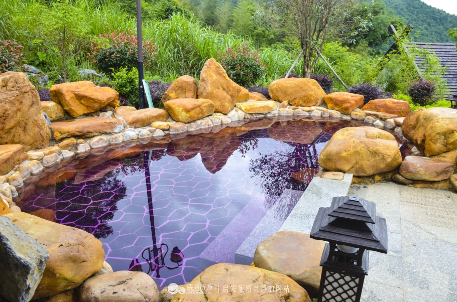 巴厘岛温泉自然风景,巴厘岛温泉度假游