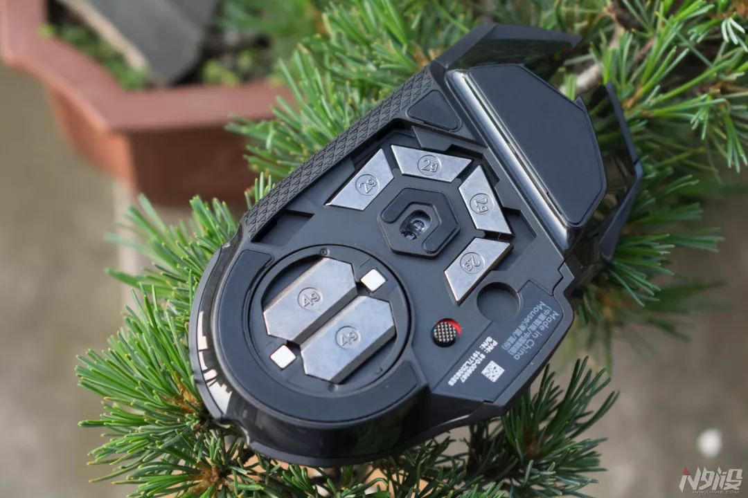 无线g502罗技,g502创世者和g502lightspeed的区别