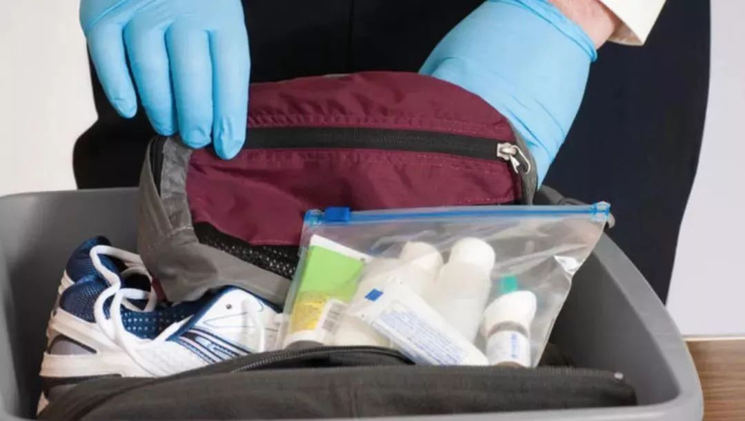 出境游必带物品清单,出国旅游必须知道的15个常识