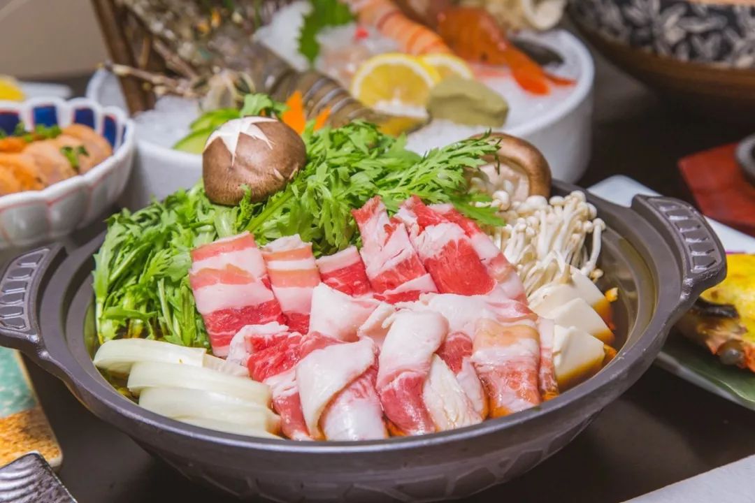 镇江宝藏日料店!15层生猛「云梯刺身」无限续,120+种自助不限量