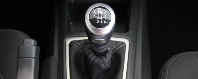 一档换二档正确做法需要回空挡吗,一档直接换二档的技巧