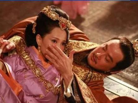 汉献帝的生活到底是什么样的真的只是个傀儡吗？