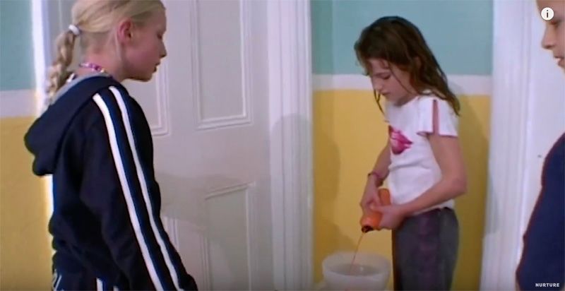 没有大人只有孩子一起住,没大人管的小孩