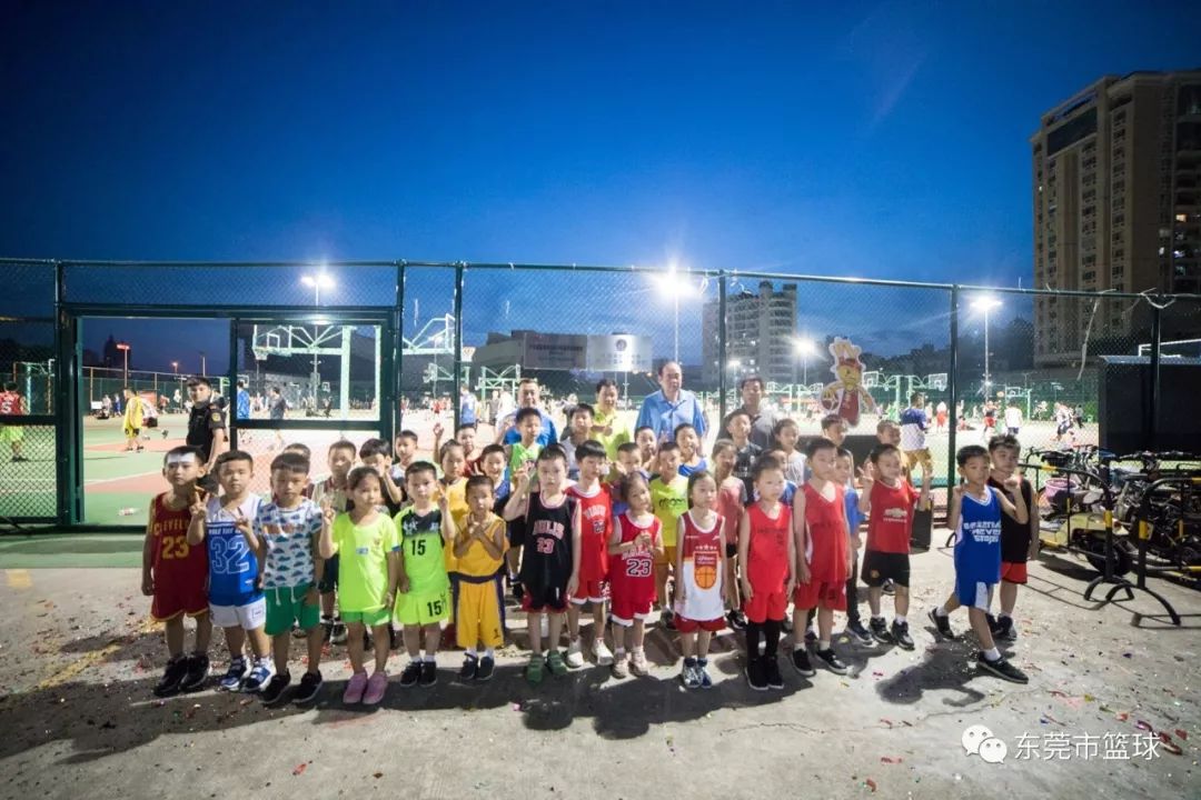 小篮球大梦想幼儿篮球馆,小篮球大梦想小朋友