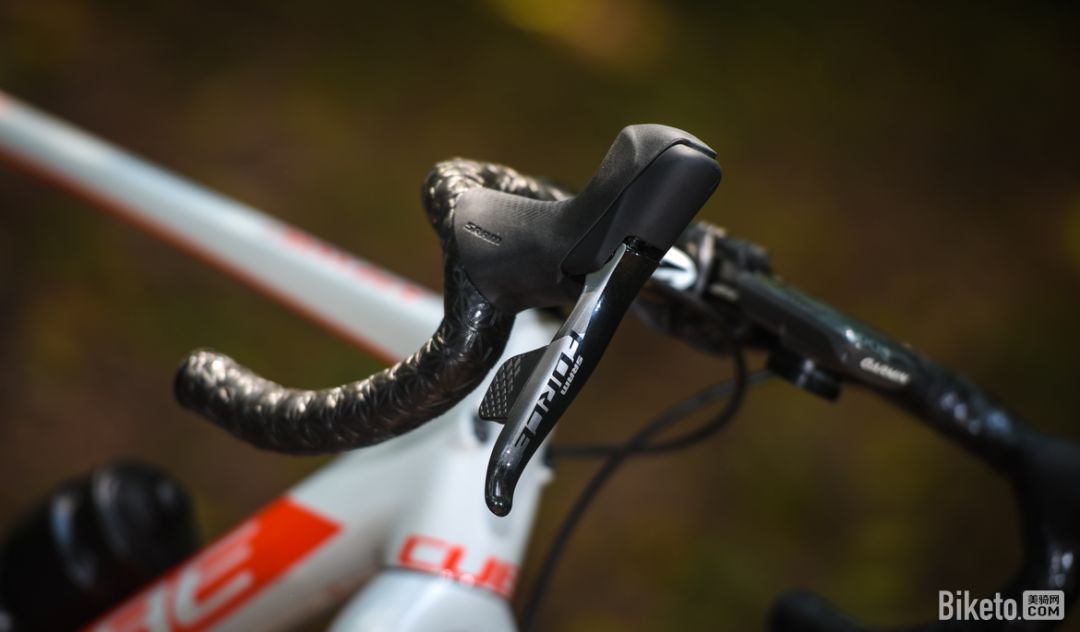 一车遛天下？小编为什么要选CUBECROSSRACE越野公路车