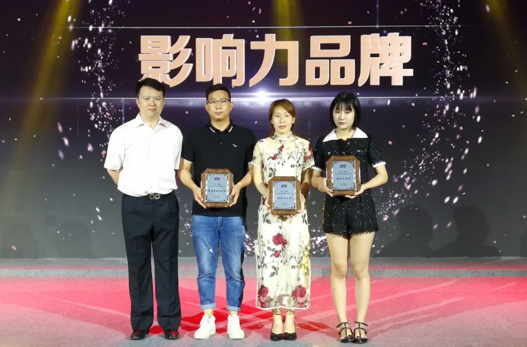 十佳公开投票,投票选出最佳球员