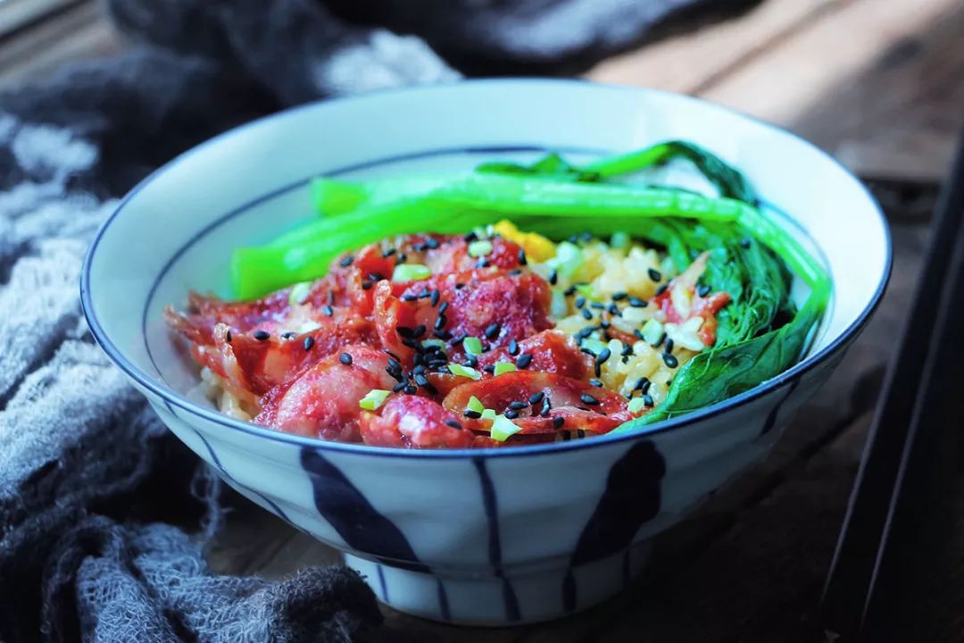 10分钟搞定的懒人焖饭有肉有菜 (懒人焖饭一锅就搞定重点是巨好吃)