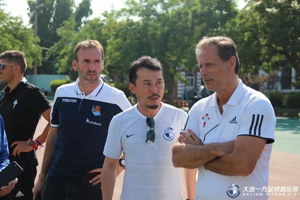 中国青训与国外青训,蓝队青训国青