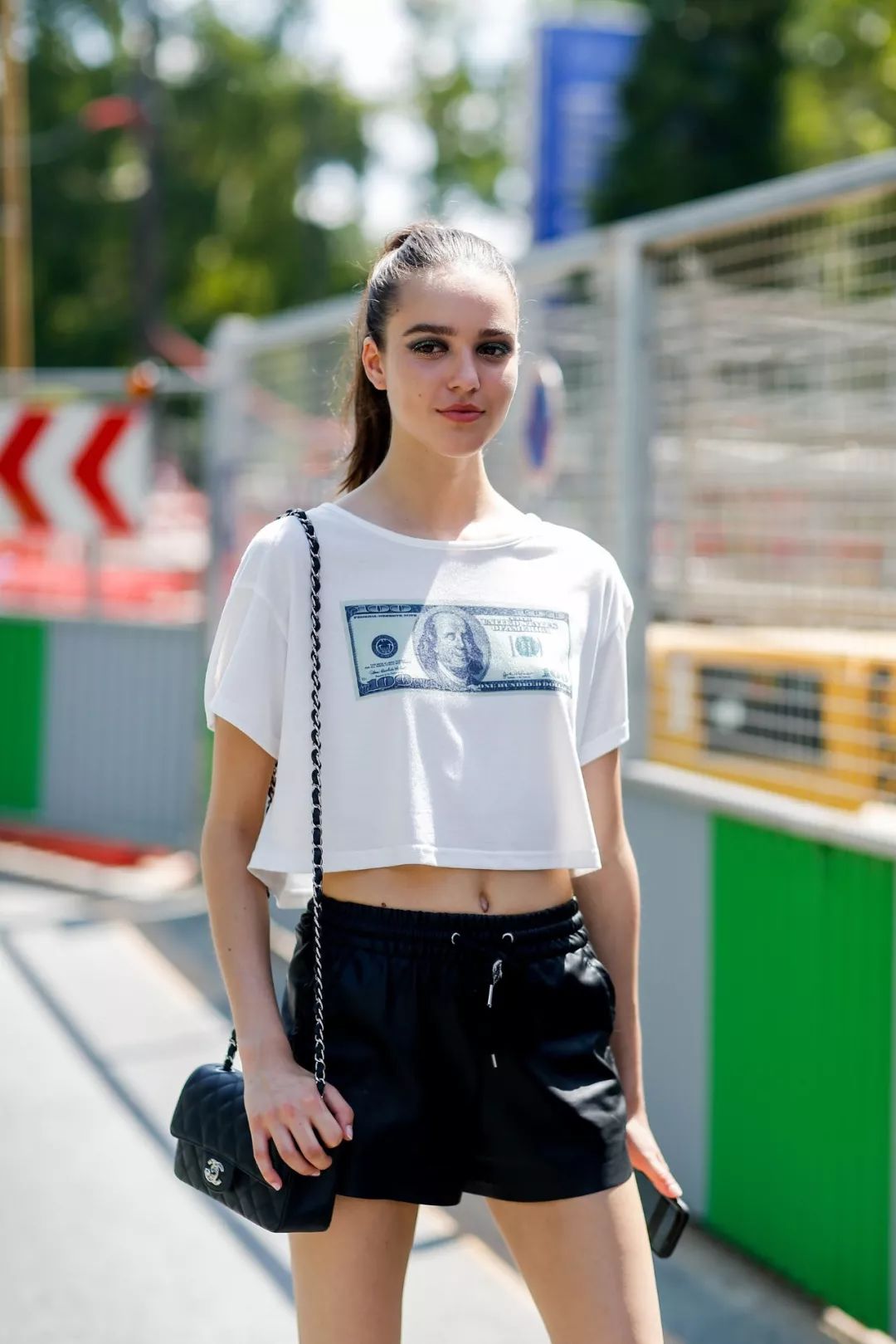 天气冷了什么面料又透气又暖和,穿上很凉爽的布料