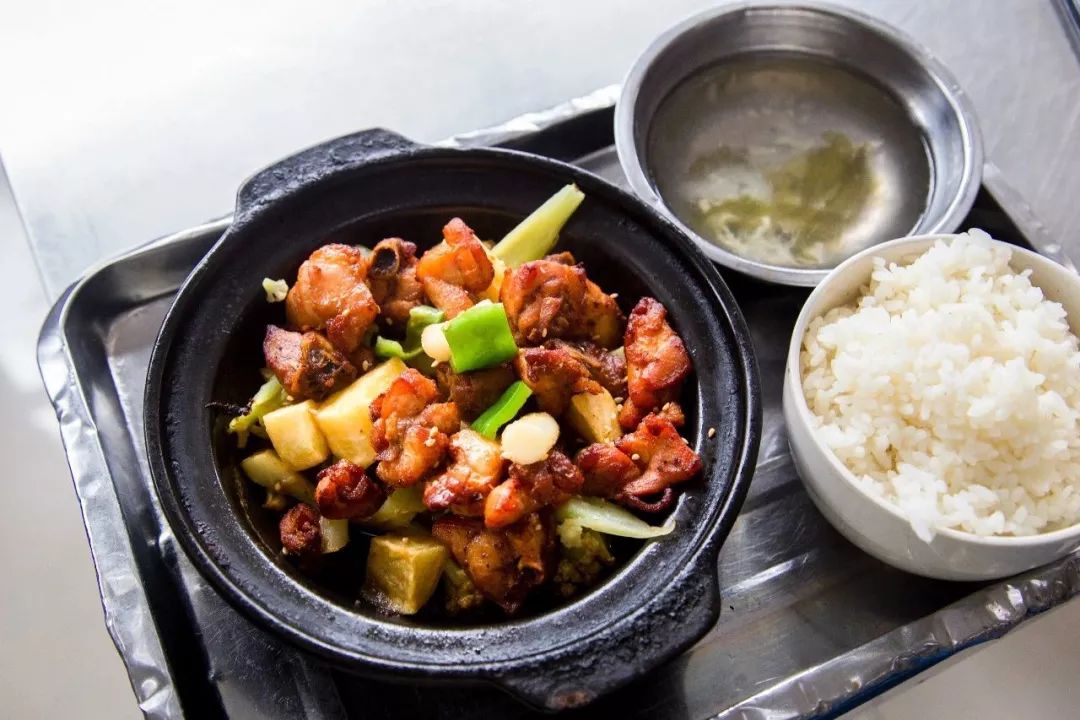 鎴戜滑鏄鐪熺殑,鏈嶅姟鎴戜滑鏄鐪熺殑