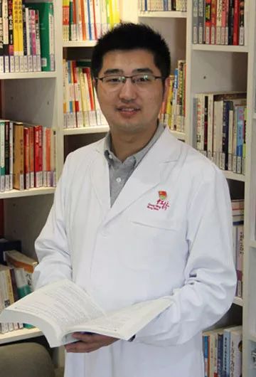 长宁这四位医生需要你的支持！请为他们“送心”！