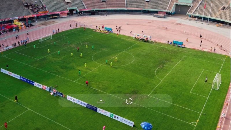 全力以赴的你,聚焦绿茵场