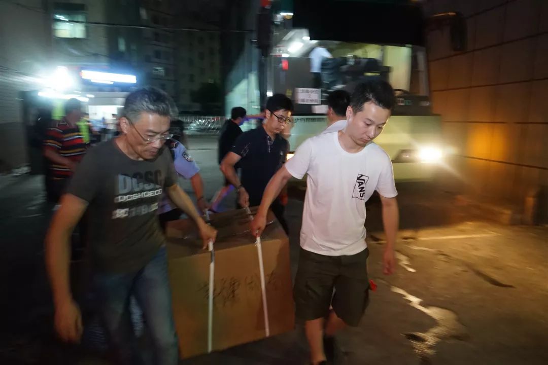 上海警方破获特大期权诈骗,上海警方破获网络期货诈骗案