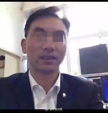 起底性侵养女案,拍案恶魔老师讲台上性侵女童21名