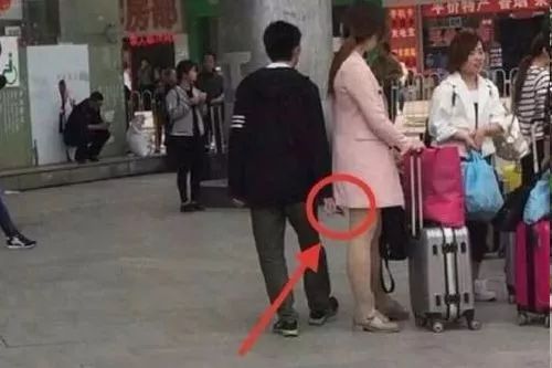 南昌男子偷进女厕被发现逃跑,南昌男子偷女厕所