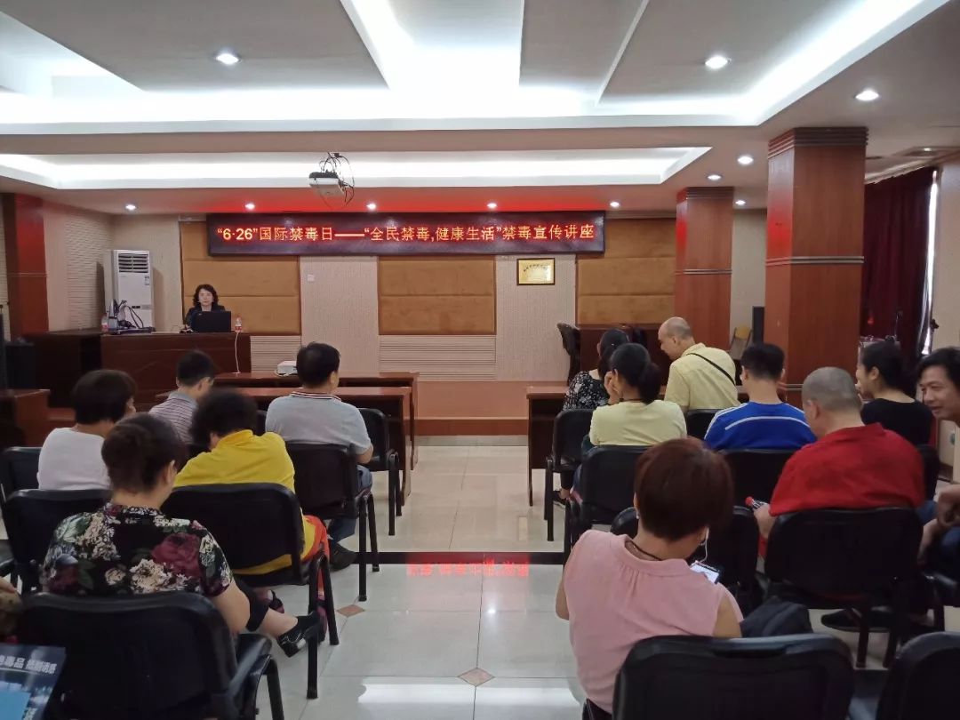 孕产期关爱相伴健康讲座,产科护理科普活动周关爱女性