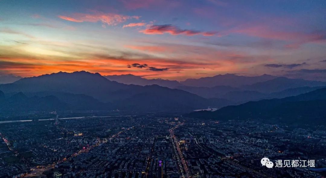 向往之城都江堰：一座骨子里带有香味的城市！