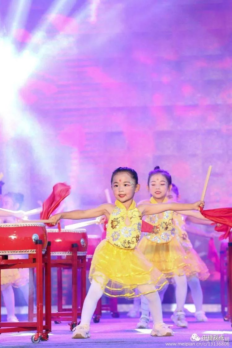 礼赞新中国讴歌新时代——2019年中捷产业园区第十二届消夏晚会盛大启幕