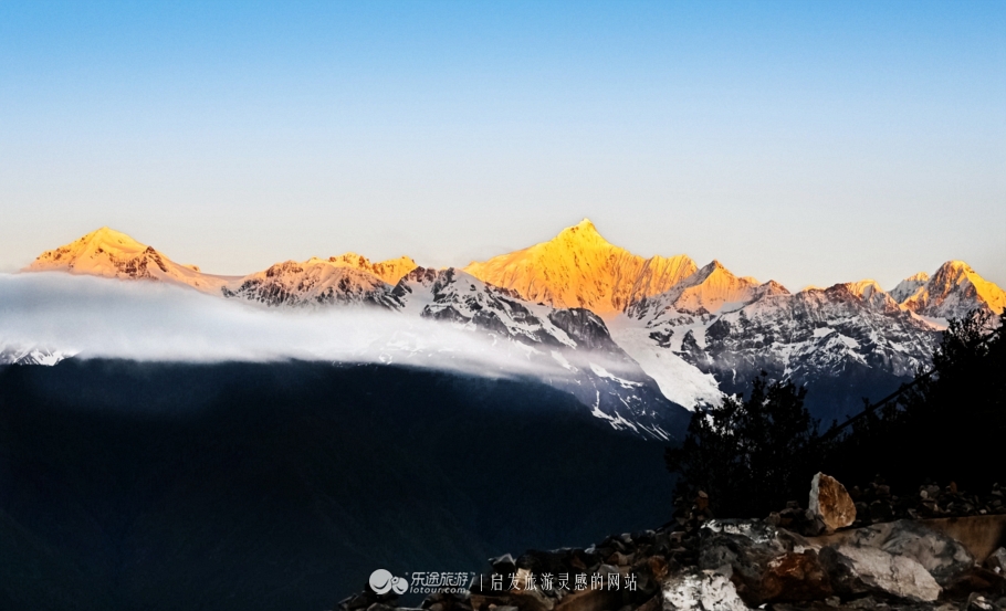 变幻莫测的卡瓦格博,卡瓦格博神山图片大全