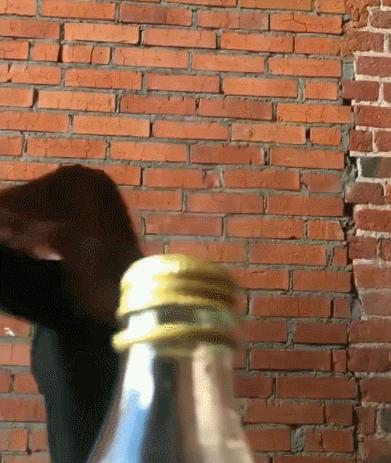 瓶盖挑战欧阳靖,赵文卓挑战3瓶盖的难度