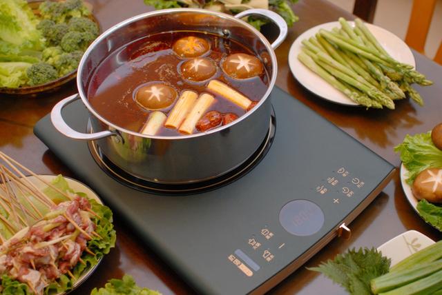 瀛曞闃茶緪灏勭數纾佺伓,鑰佸紡闃茶緪灏勭數纾佺伓