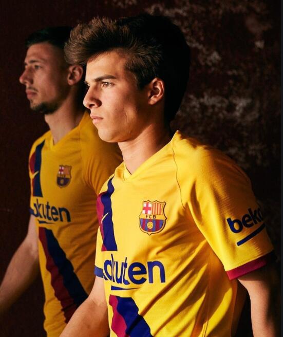 巴萨官宣新球衣,巴萨发布新赛季客场球衣