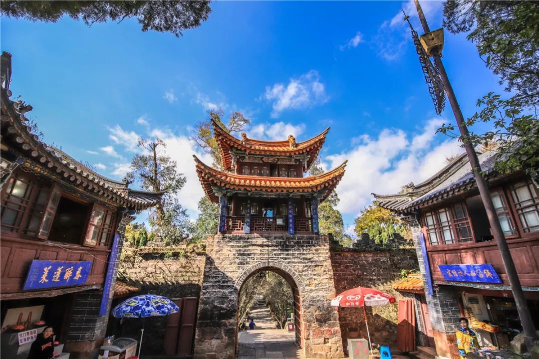 昆明金殿风景区古建筑之美,百年前昆明金殿照片