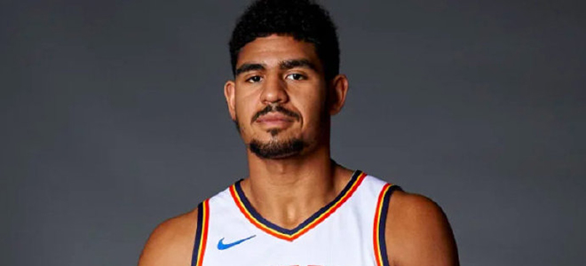 新疆男篮目前有几名顶薪球员,新疆男篮引援北京首钢