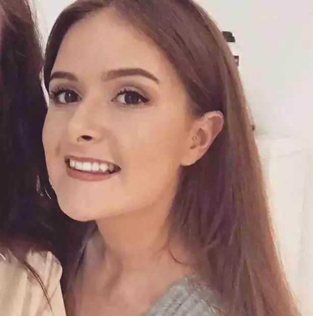 戴隐形眼镜有多可怕,戴隐形眼镜眼睛里长虫子