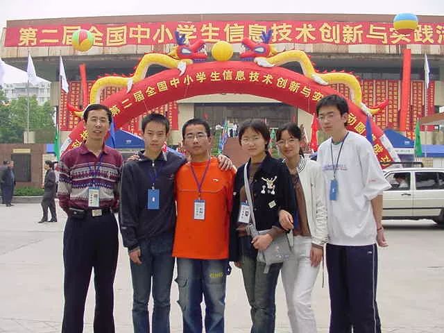 西安学习ai人工智能技术学校,西安高级中学今年招收人数