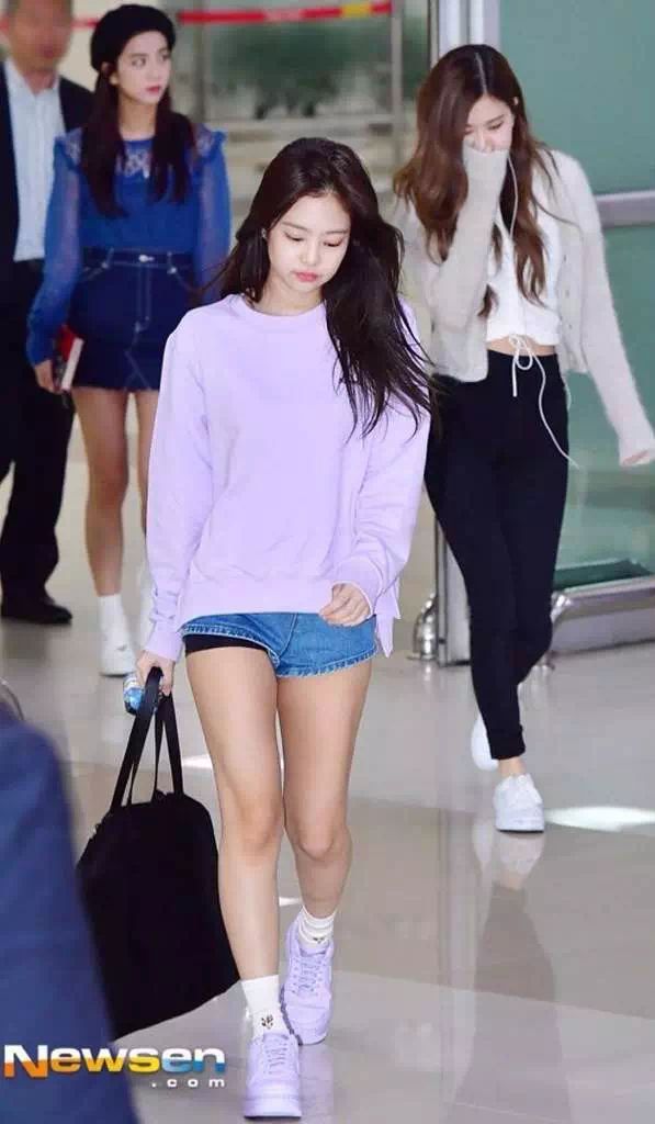 欧阳娜娜jennie撞衫番茄面,jennie和欧阳娜娜撞衫的衣服