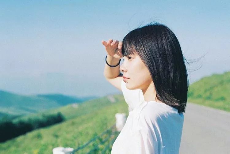 这样拍背影真的太好看了,怎样拍侧脸好看霸气