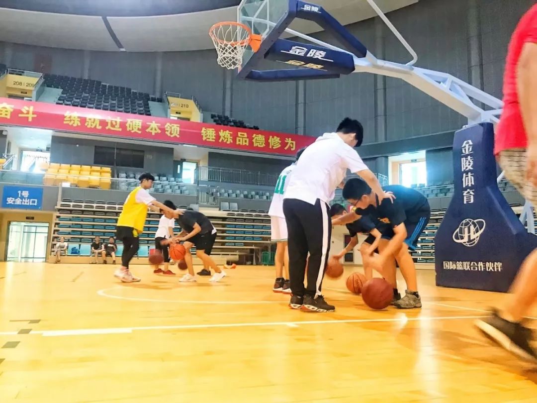 儿童篮球暑假班大礼包,暑假少儿篮球