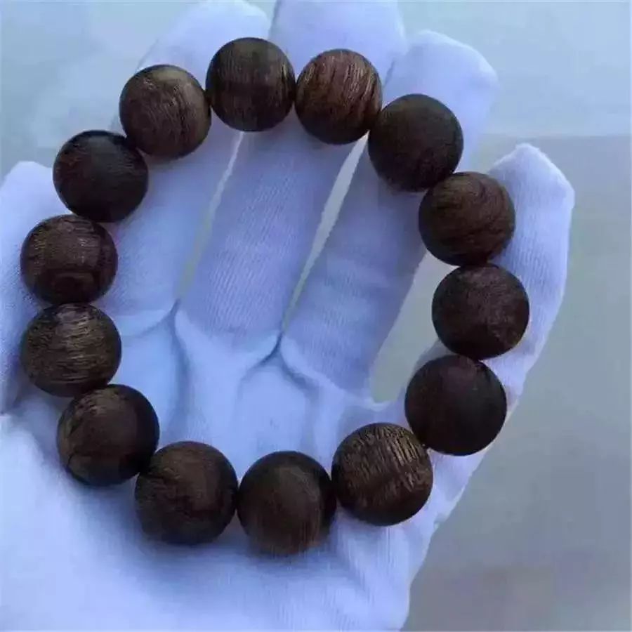 沉香木手串有保养功效吗,沉香手串能抗癌吗