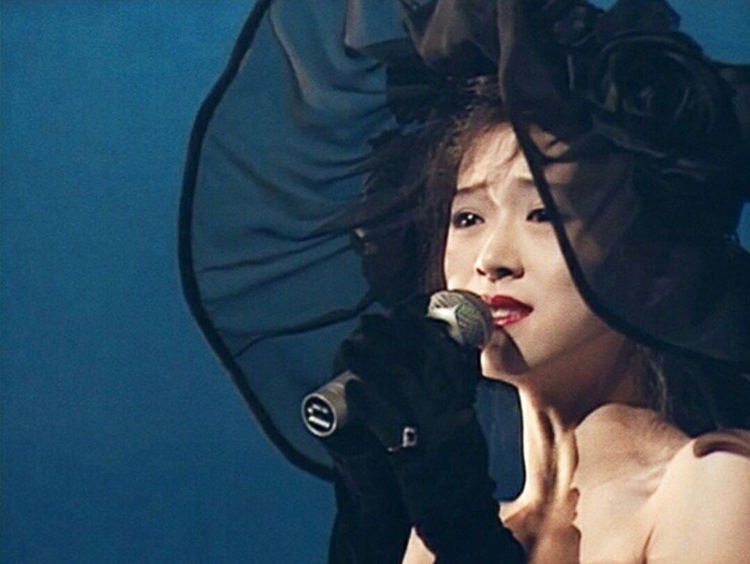 在新人选秀节目里，我看到了一位复古歌姬