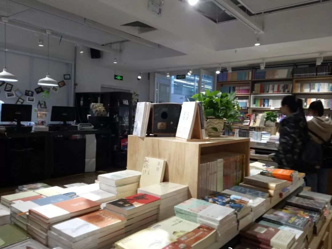 高校校园书店怎么开？听听央视报道怎么说