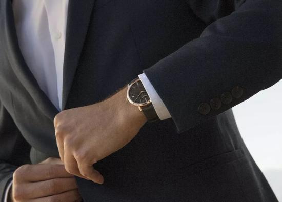 又薄又轻的高端腕表,什么东西又薄又耐磨