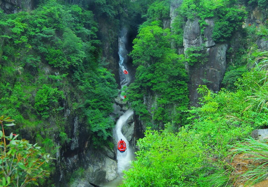 最刺激的峡谷漂流,浙江最刺激探险漂流